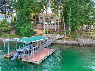 605 Topaz Ct, Seneca, SC 29672