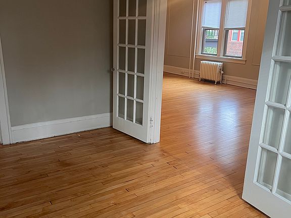 3rd image of 570 Lincoln Ave #9