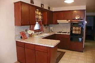 7745 Monitor Ave, Burbank, IL 60459 | Zillow