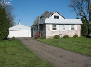 4200 S Vassar Rd, Burton, MI 48519