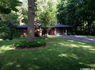 150 Superior Rd, Rochester, NY 14625