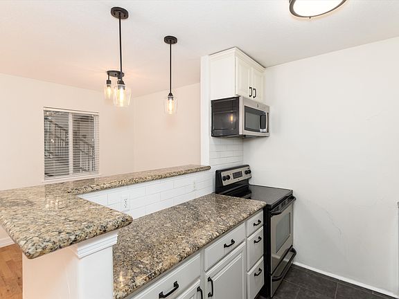 4th image of 2345 N Clay St APT 8