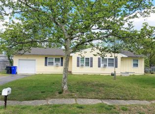 821 Westfield Dr, Toms River, NJ 08753