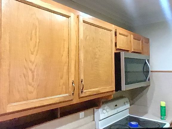 4th image of 3929 Northampton Dr