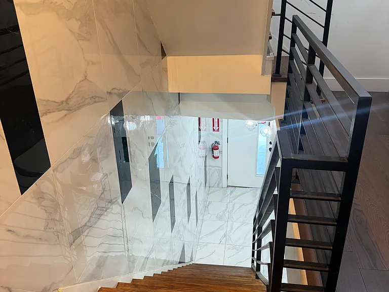 195 Bay St #2B — Photo 10