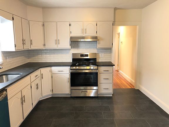 2nd image of 13 Beechwood Ave #13