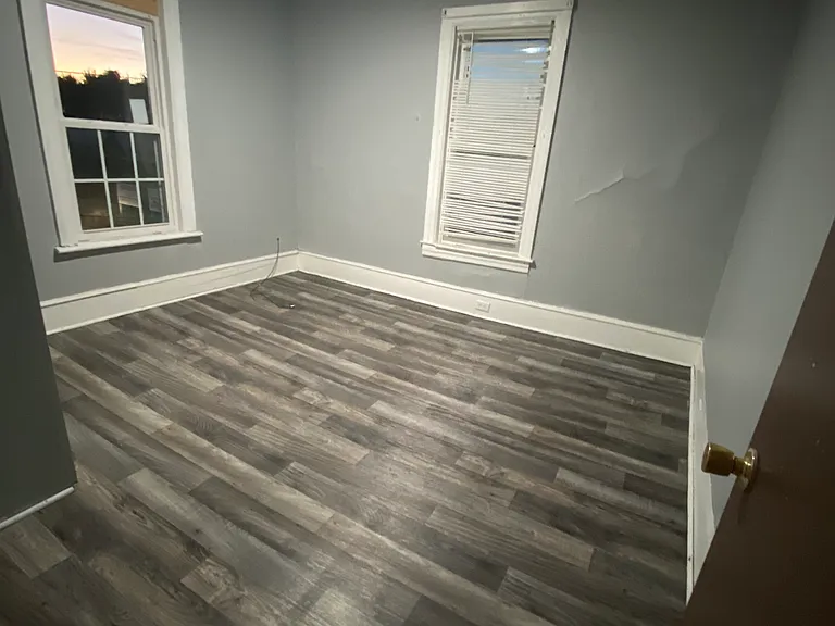 618 Poplar St #618 — Photo 3