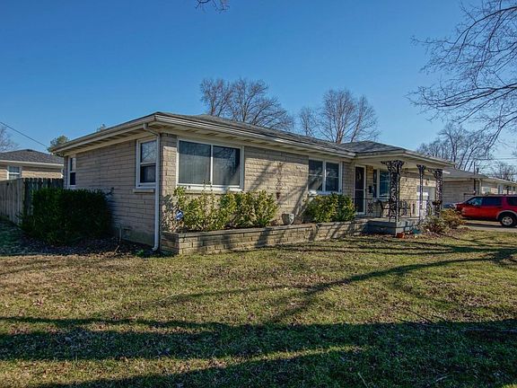 5th image of 8105 Poinsettia Dr