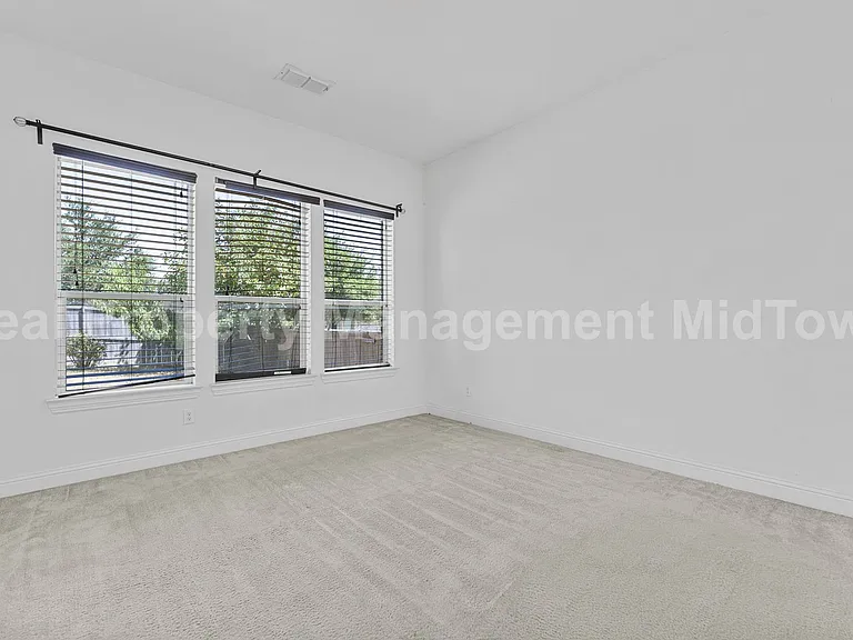 4106 Horseshoe Ln — Photo 36