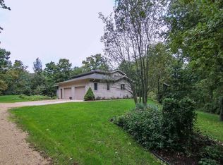 4111 Observatory Rd, Cross Plains, WI 53528