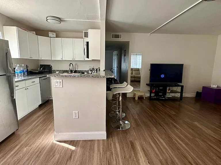 2054 Oak Park Way #120 — Photo 7