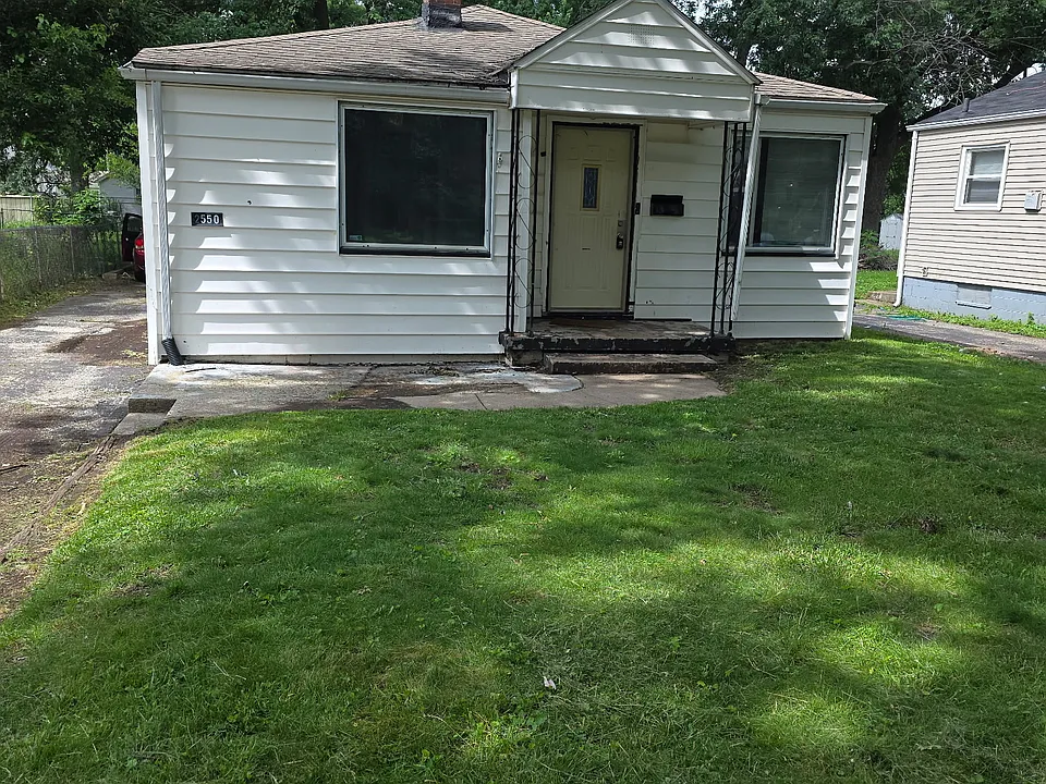 2550 E Main St