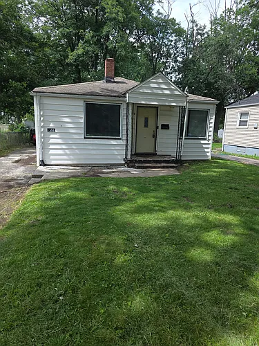 2550 E Main St Photo 1