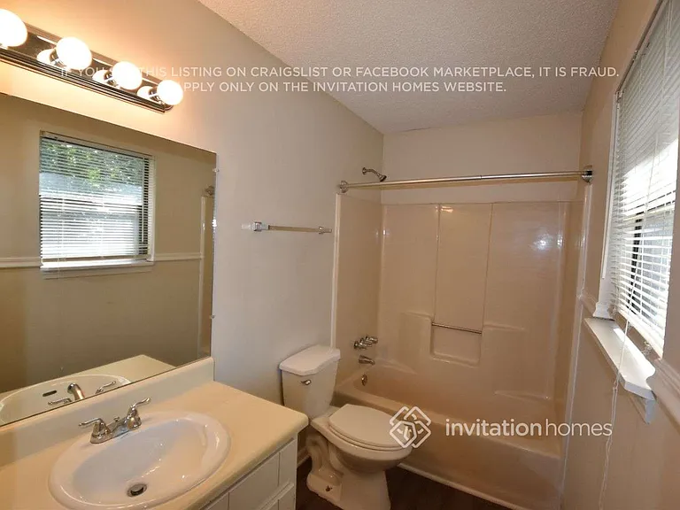 333 Mona Pl — Photo 8