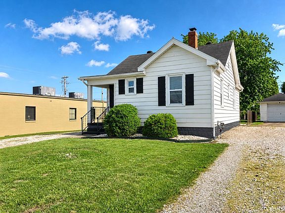 4th image of 513 Richardt Ave