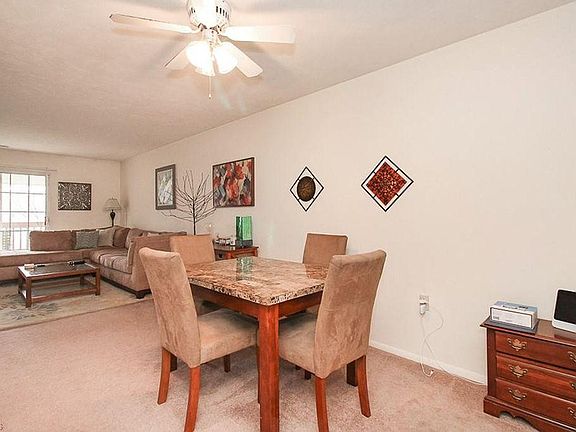 2nd image of 10373 Glenway Dr #2-204