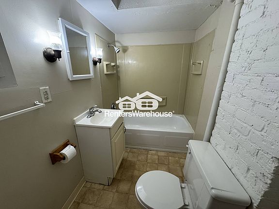 5th image of 483 Edmund Ave #1