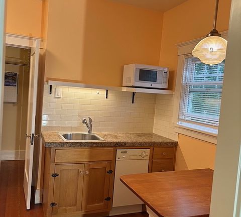 5th image of 98 S 20th St #6
