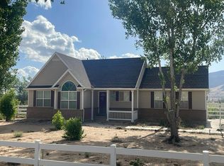 4212 N Quarterhorse Dr, Enoch, UT 84721
