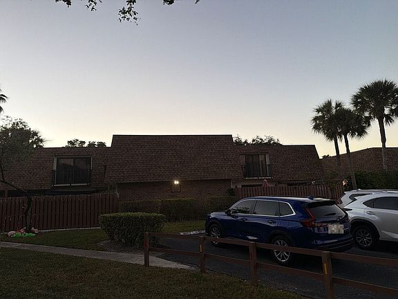 3rd image of 5927 NW 55th Ln