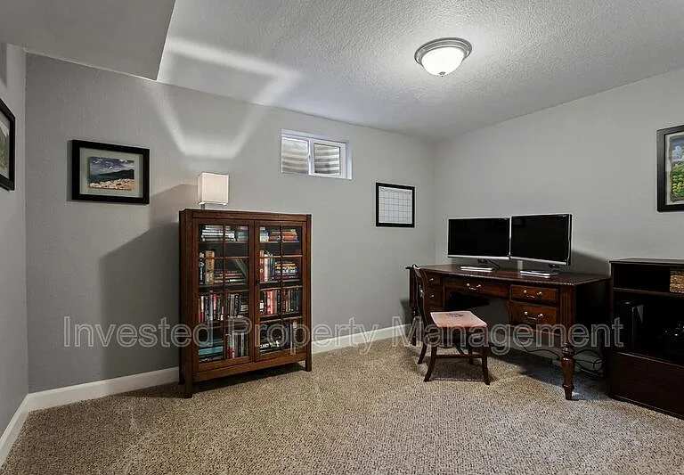 2591 S Raleigh St — Photo 31