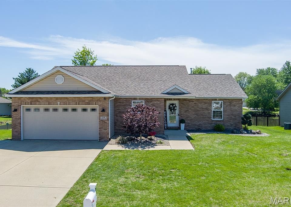 1st image of 34 Steele Dr