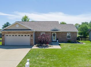 34 Steele Dr, Granite City, IL 62040