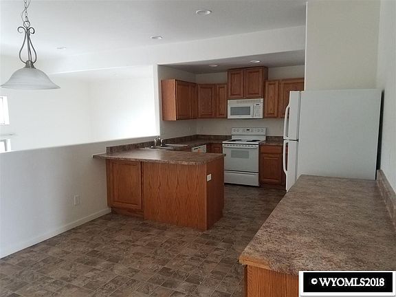 2nd image of 816 Blue Sage Way