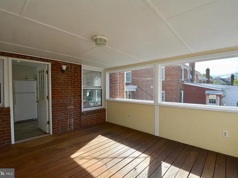 2602 S Troy St — Photo 26