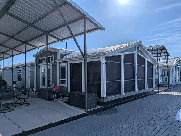 5 Admiral Way, Pottsboro, TX 75076