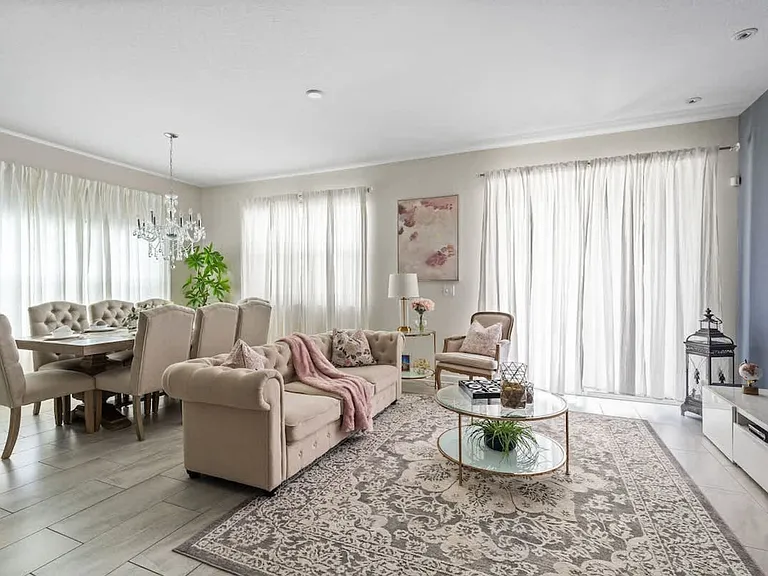 Romeo Cir — Photo 7