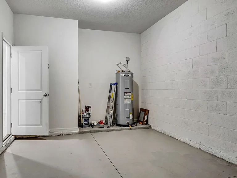 136 Mangrove Shade Cir — Photo 21