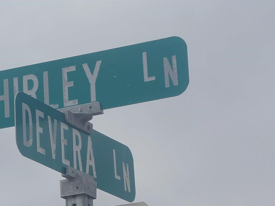2nd image of 33 Shirley Ln