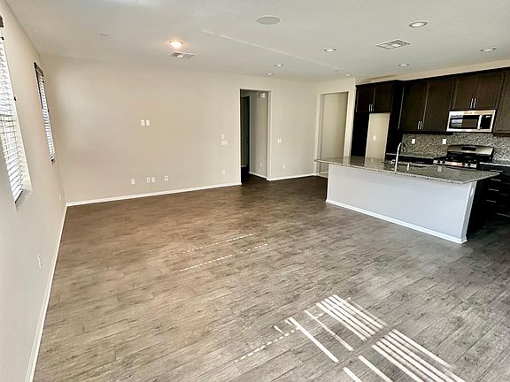 5th image of 24164 Selwood Dr