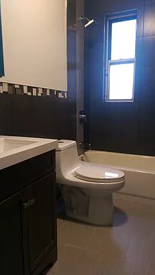 Rented by Lang Realty LLC | media 17