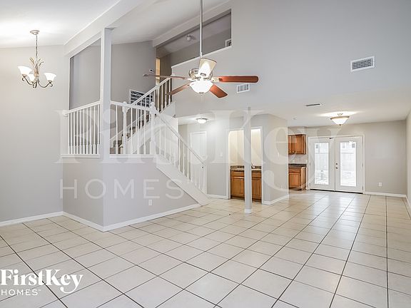 4th image of 3127 Village Woods Dr