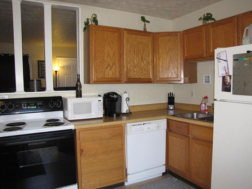 1st image of 28 Westland Way