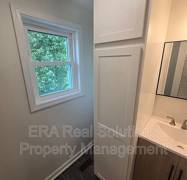 1536 E Weber Rd — Photo 20