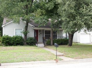 1819 Buck St, Gainesville, TX 76240