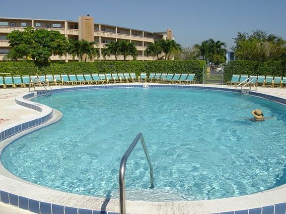 Swiming Pool for your complex. The clubhouse has two more swimming pools