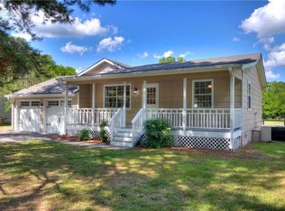 13 Milam Cres, Cartersville, GA 30120