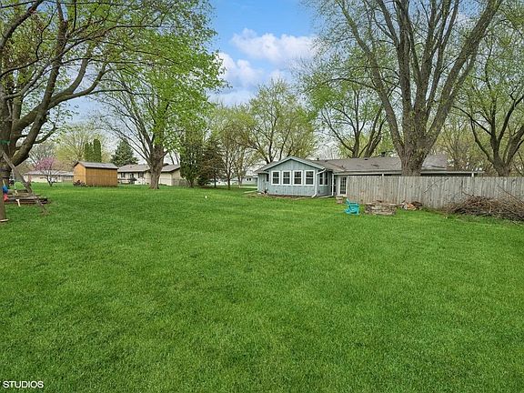4th image of 5543 Falmouth Dr