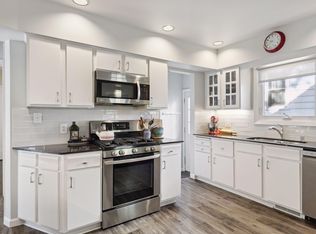 2166 Hartford Ave, Saint Paul, MN 55116