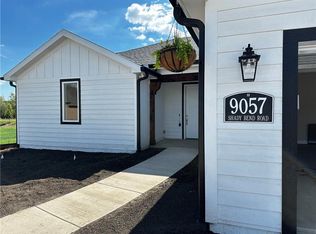 9057 Shady Bend Rd, Lenexa, KS 66227