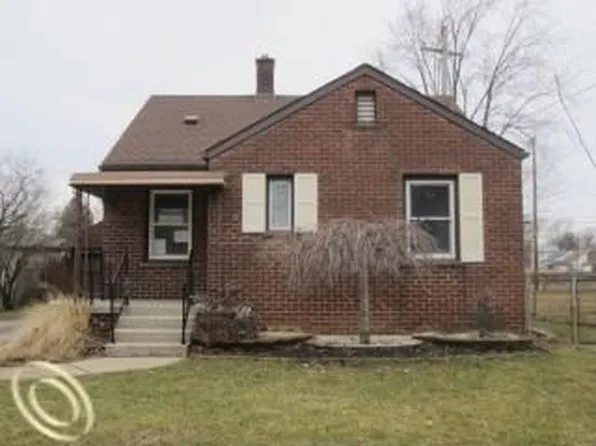 340 2nd St, Wyandotte, MI 48192