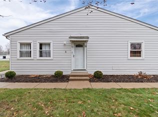 2542 Royal County Down APT A, Uniontown, OH 44685