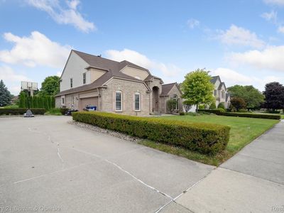 6680 Kings Mill Dr, Canton, MI, 48187