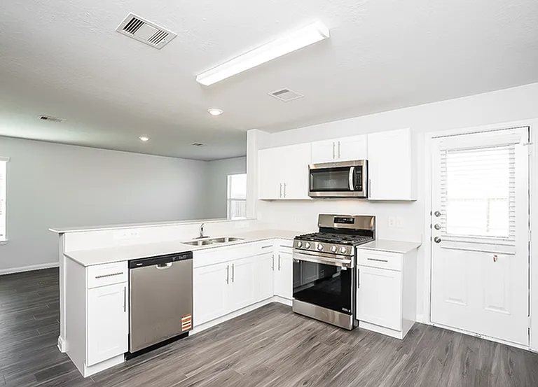 19022 Zanardo Ct — Photo 7