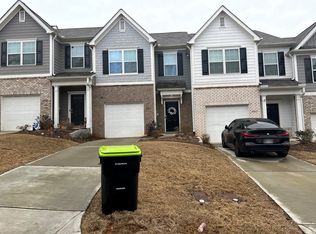 5611 Union Pointe Dr, Union City, GA 30291