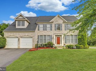 4200 Divided Sky Ct, Woodbridge, VA 22193